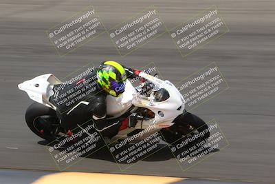 media/Apr-10-2022-SoCal Trackdays (Sun) [[f104b12566]]/Bowl (11am)/